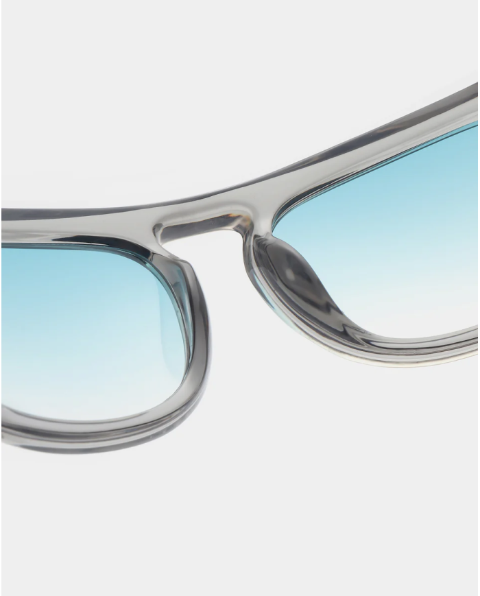 Max Grey Transparent